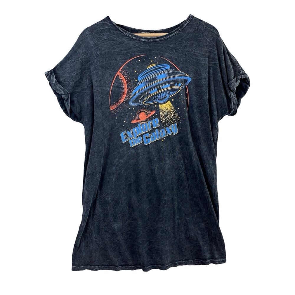 Caution To The Wind Galaxy UFO T Shirt Mens M Gray Mineral Wash Grungecore